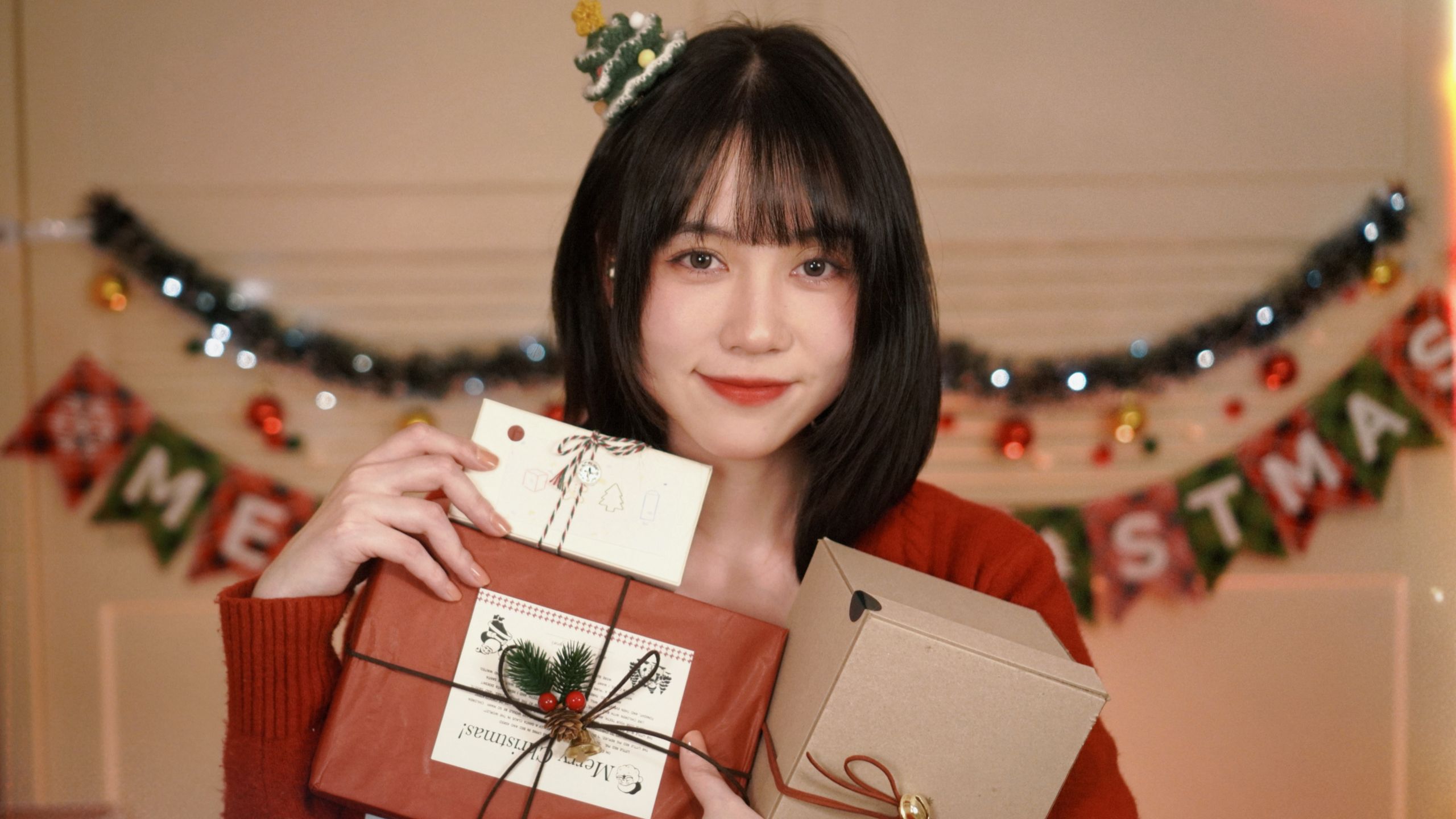 ASMR 圣诞零食开箱🎄|轻语试吃·聊聊这一年的故事和成长|图片回忆讲述